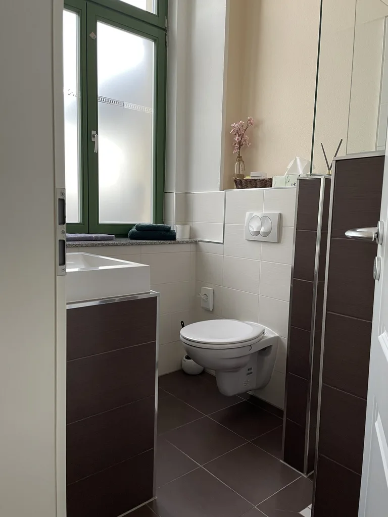 Familienzimmer_Burghof_Goerlitz_Toilette