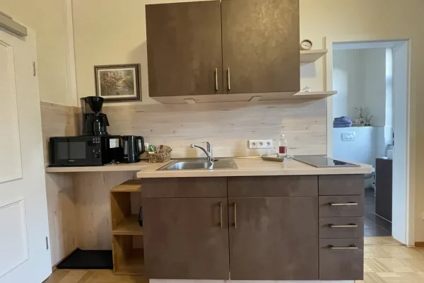 Doppelzimmer_mit_Balkon_Burghof_Goerlitz_Küche