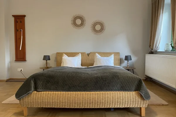 Ferienwohnung_mit_Terrasse_Bett