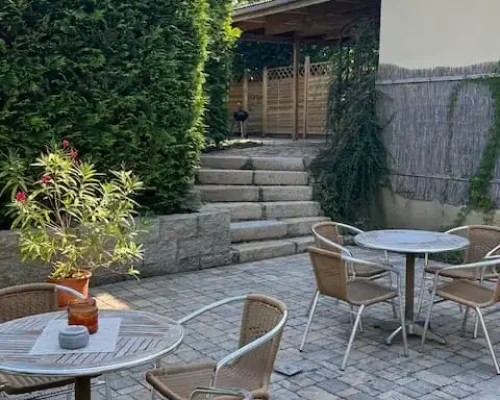 Zimmervermietung_Burghof_Görlitz_Terrasse